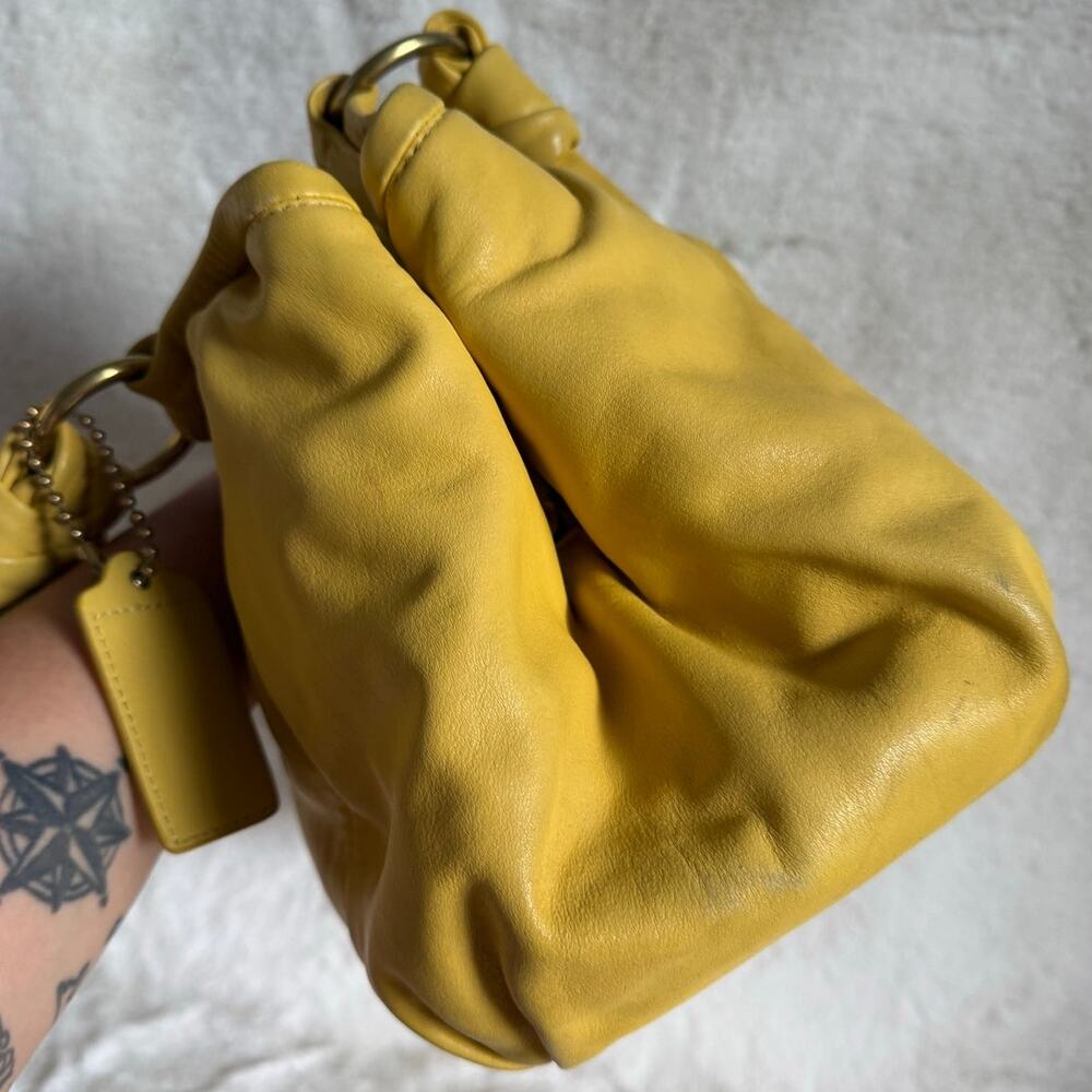 COACH y2k Parker Hobo Handbag Kisslock Yellow Leather Shoulder Bag Purse - Picture 5 of 10